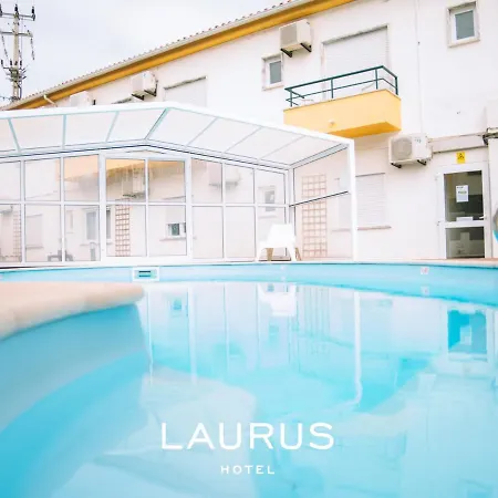 Laurus فندق