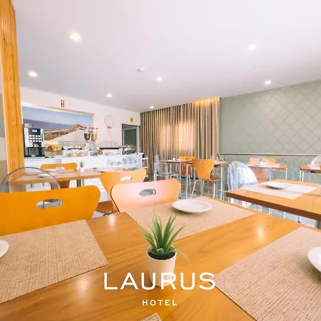 فندق Laurus 2*