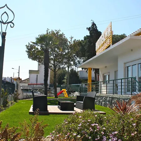 Laurus فندق 2*