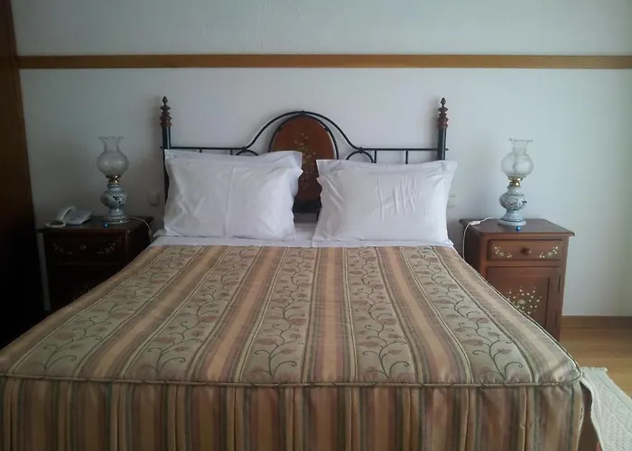 Laurus Lourinha (Lisbon)