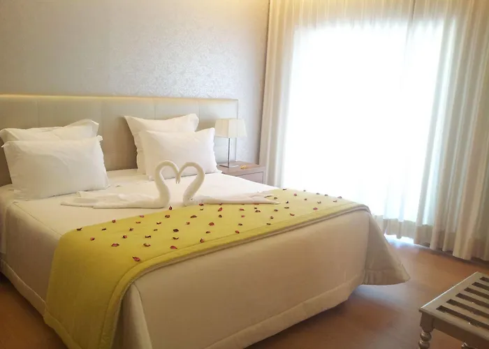 Laurus 2* Lourinha (Lisbon)