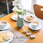 Laurus 2*