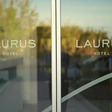호텔 Laurus 로리냐