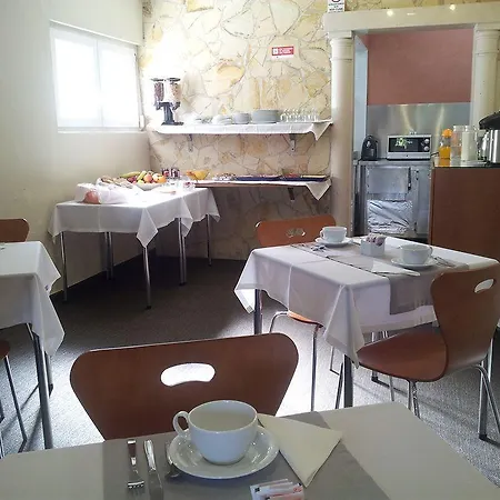 Laurus Hotell